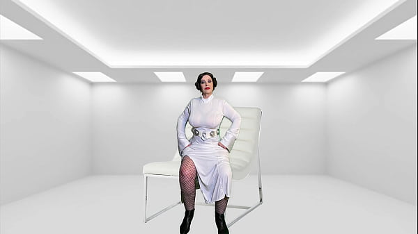 Sith Granny Princess Leia: Dark Side BJ & Missionary Fucked To A Creamy Pussy