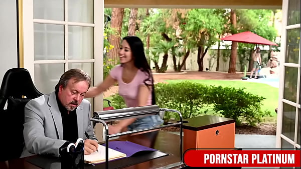 Horny Babe Alex Coal Offers Up Her Pussy For A Raw Session!
