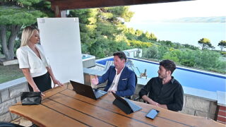 Seductive Babe Shalina Devine Treats New Client To An Intense DP Threesome With Her Assistant GP3325